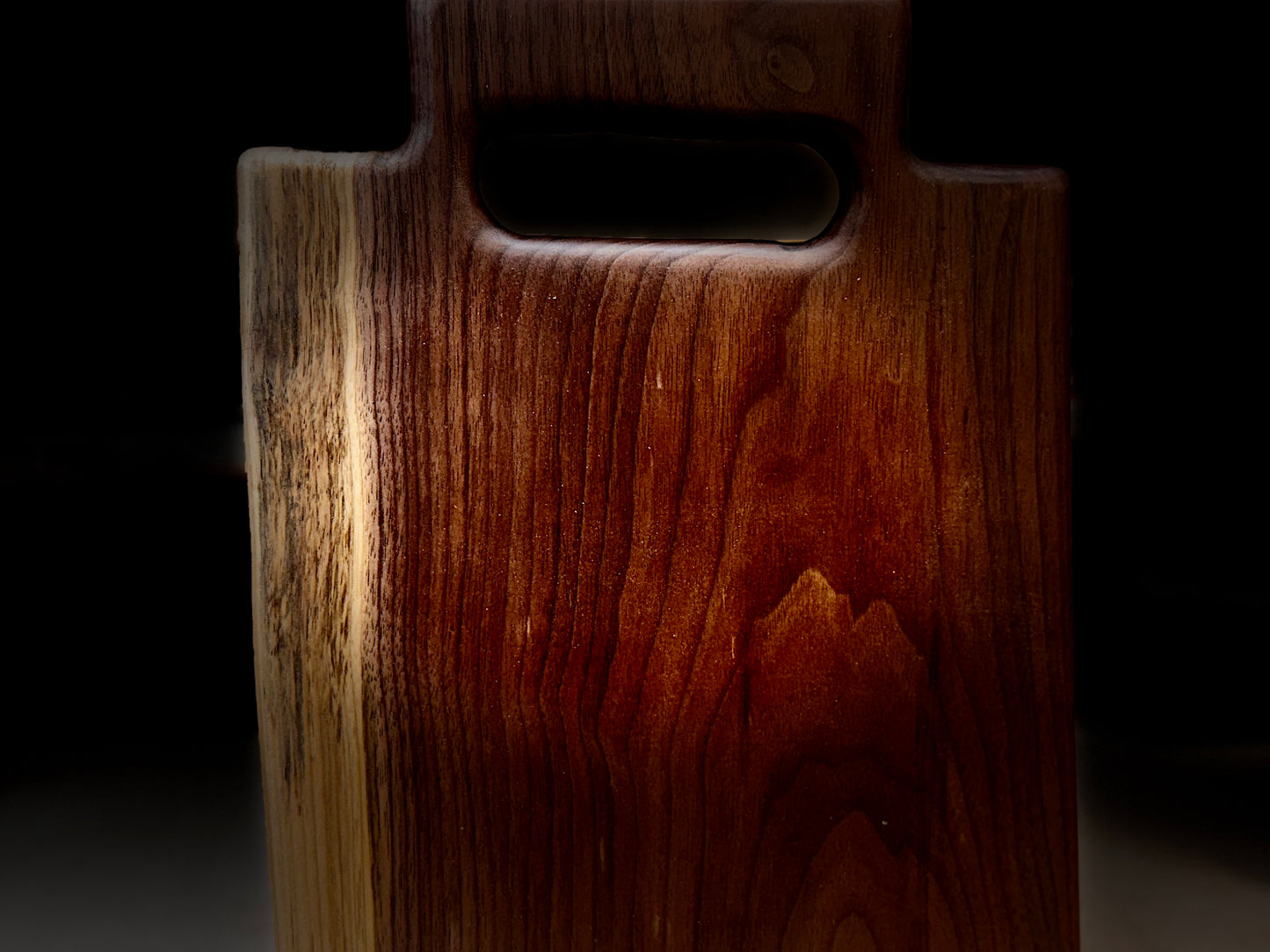 Live Edge Walnut Charcuterie Board – Handcrafted Elegance