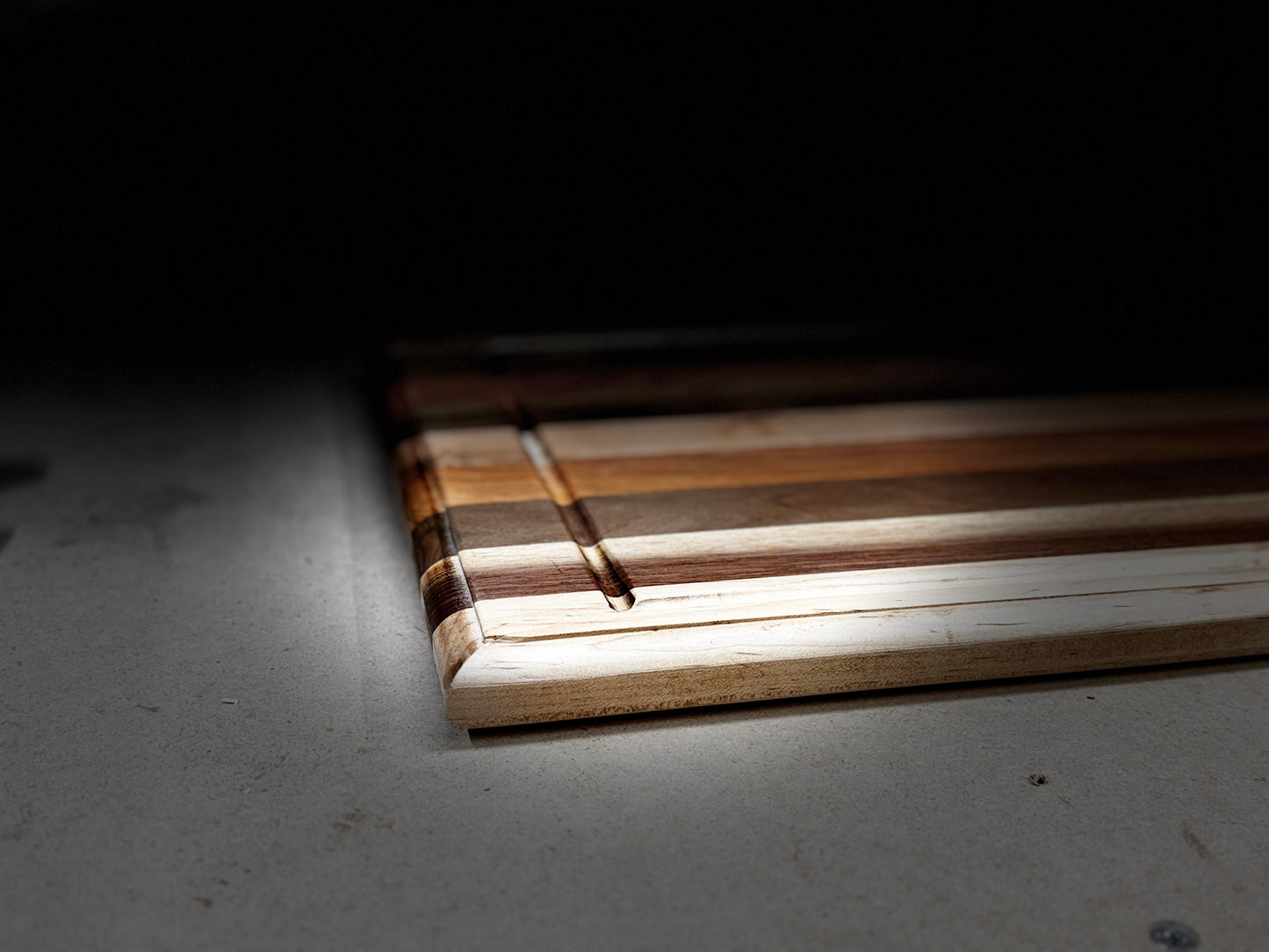 The Artisan's Edge - Premium Hardwood Cutting Board w/Juice Groove