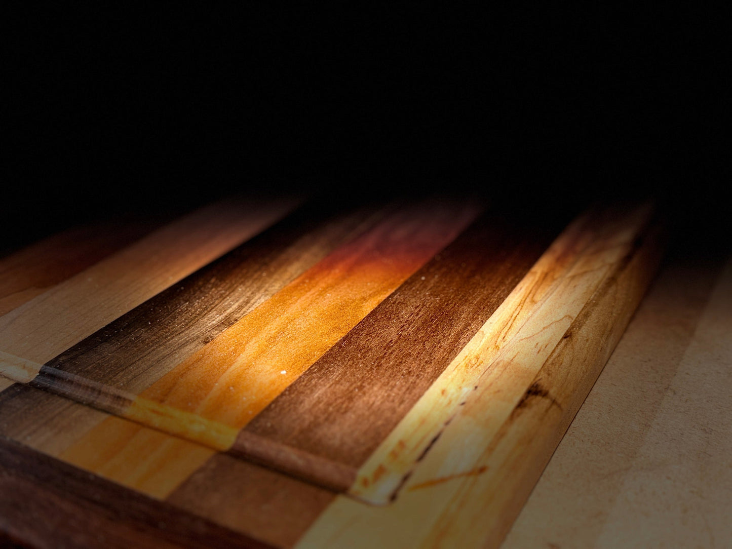 The Artisan's Edge - Premium Hardwood Cutting Board w/Juice Groove